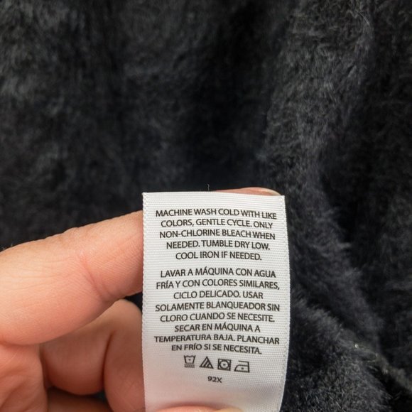 TIME AND TRU BLACK FUZZY/FURRY SWEATER W/SILVER LARGE 12-14-EUC - Picture 7 of 7